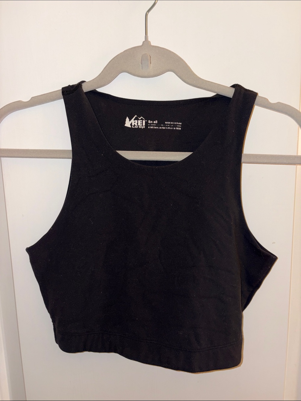 REI Black Cropped Tank Top